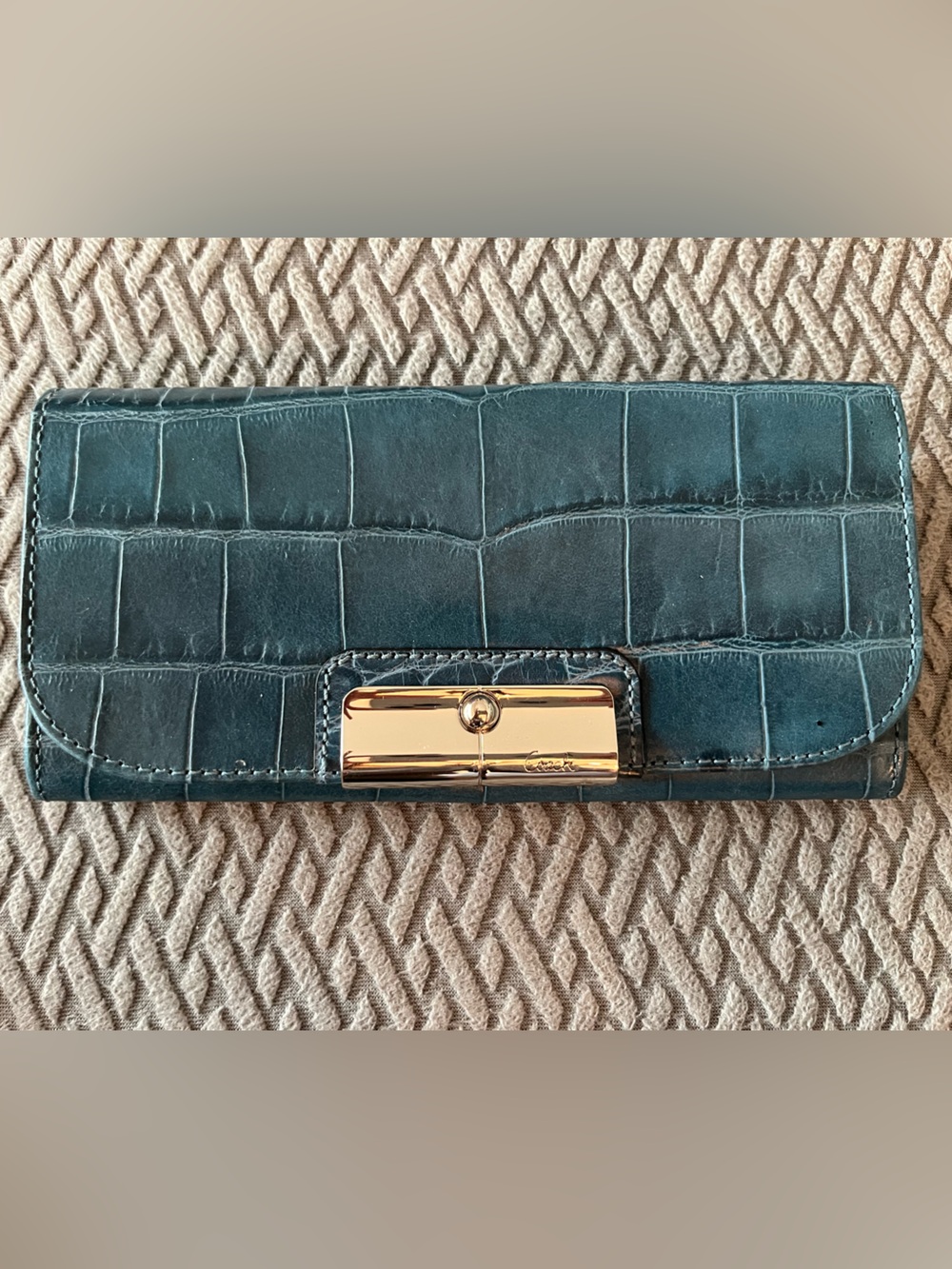 Coach Teal Croc-Embossed Leather Continental Wallet NWT